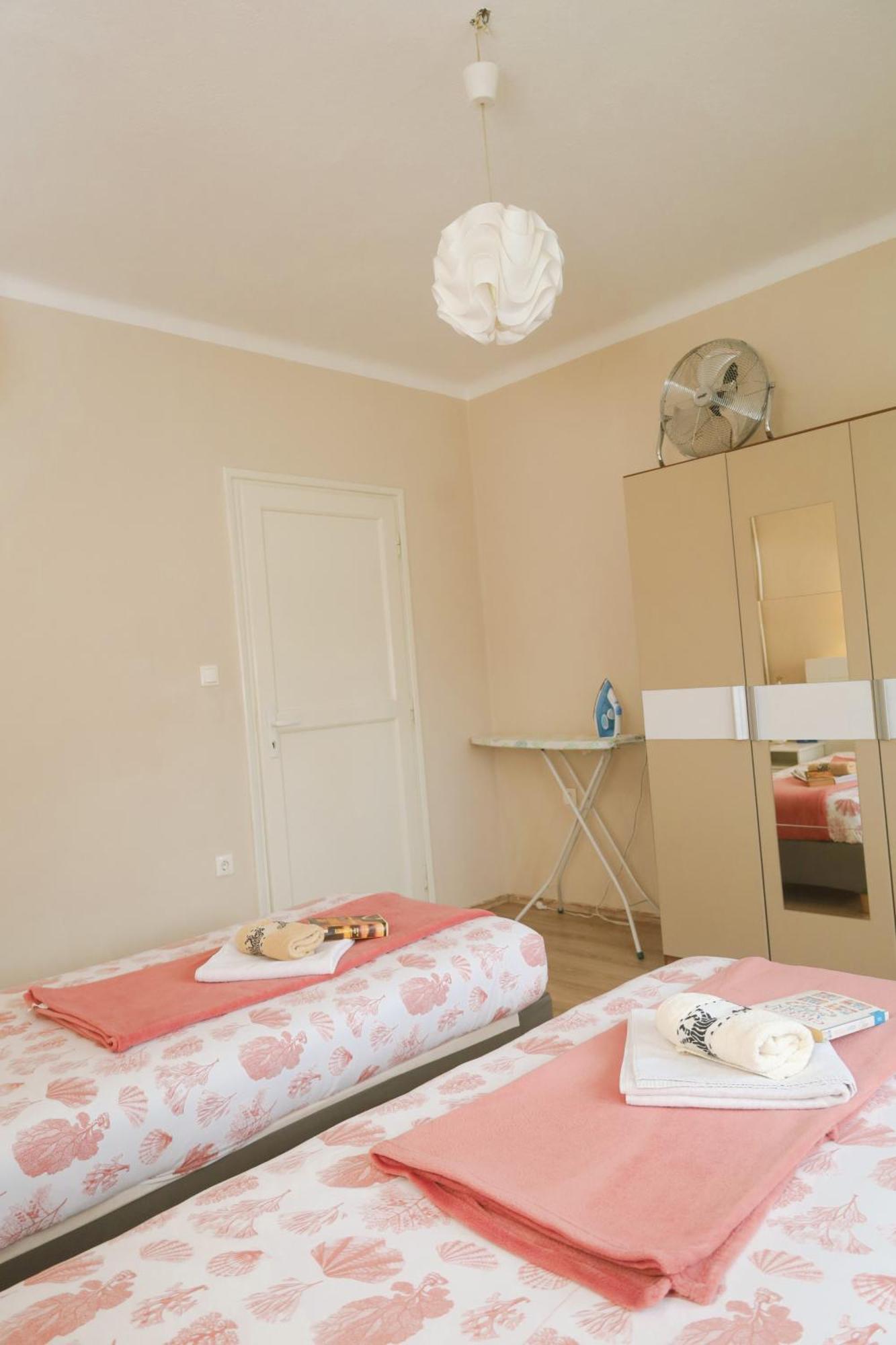 Appartement Kamena Kuca à Pozega Extérieur photo